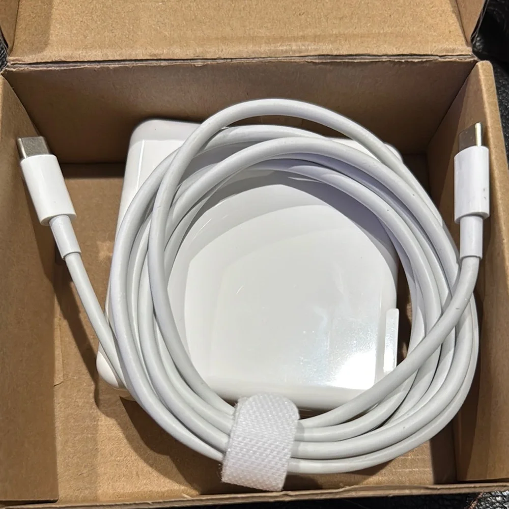 Universal USB-C Charger